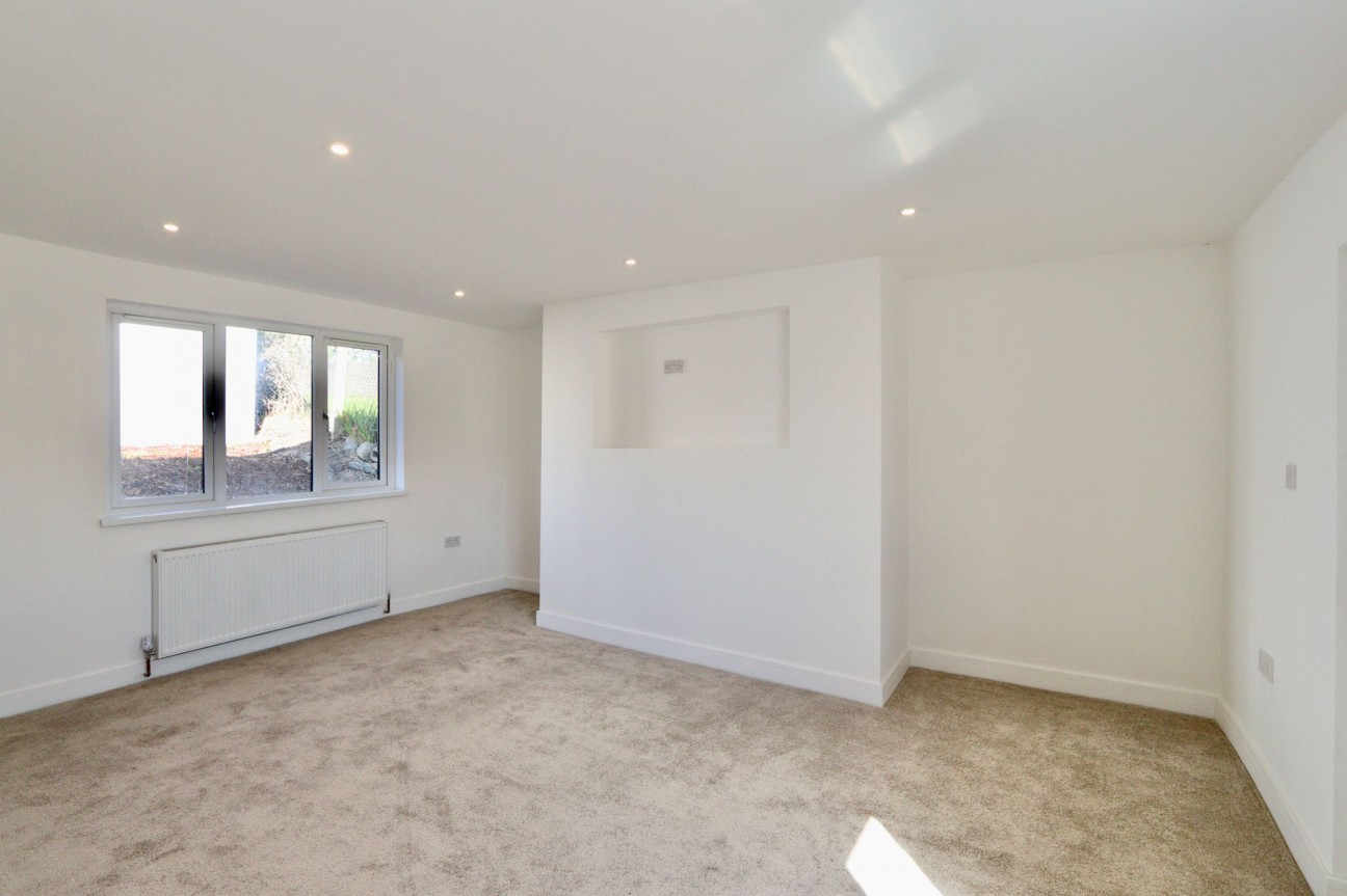 Fflorens Road, Newbridge, NP11