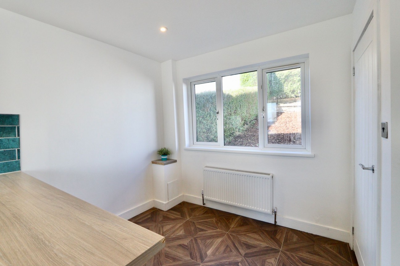Fflorens Road, Newbridge, NP11