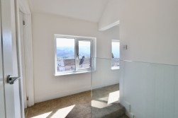 Fflorens Road, Newbridge, NP11