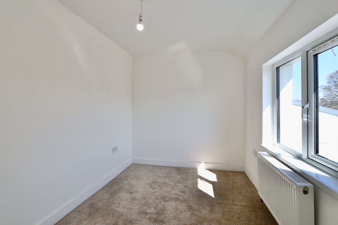 Fflorens Road, Newbridge, NP11
