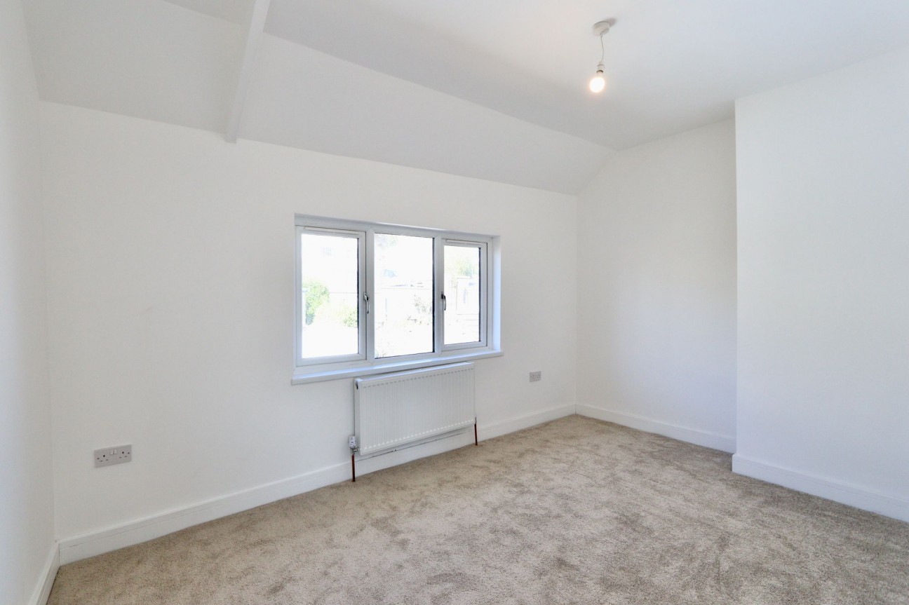 Fflorens Road, Newbridge, NP11