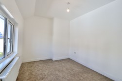 Fflorens Road, Newbridge, NP11