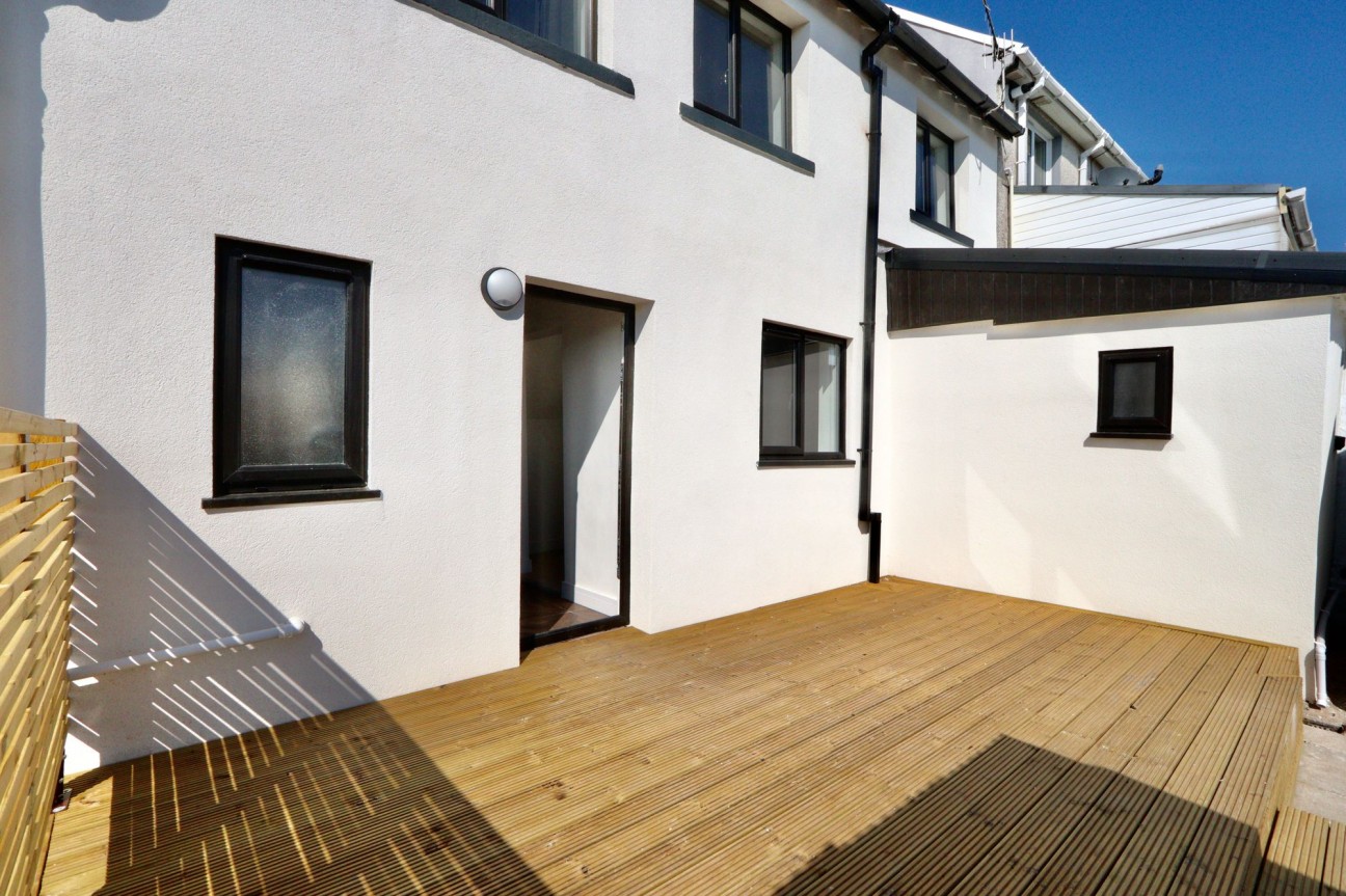 Fflorens Road, Newbridge, NP11