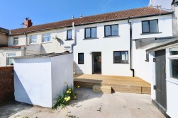 Fflorens Road, Newbridge, NP11