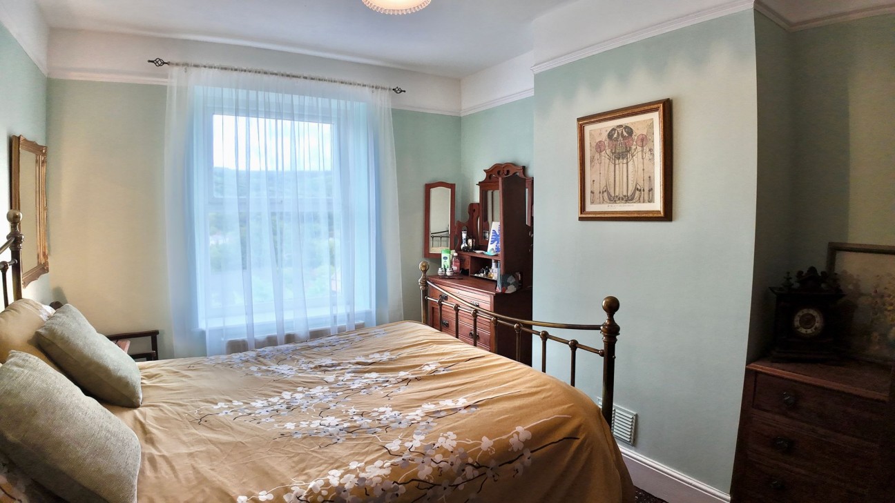 Manor Way, Abersychan, NP4