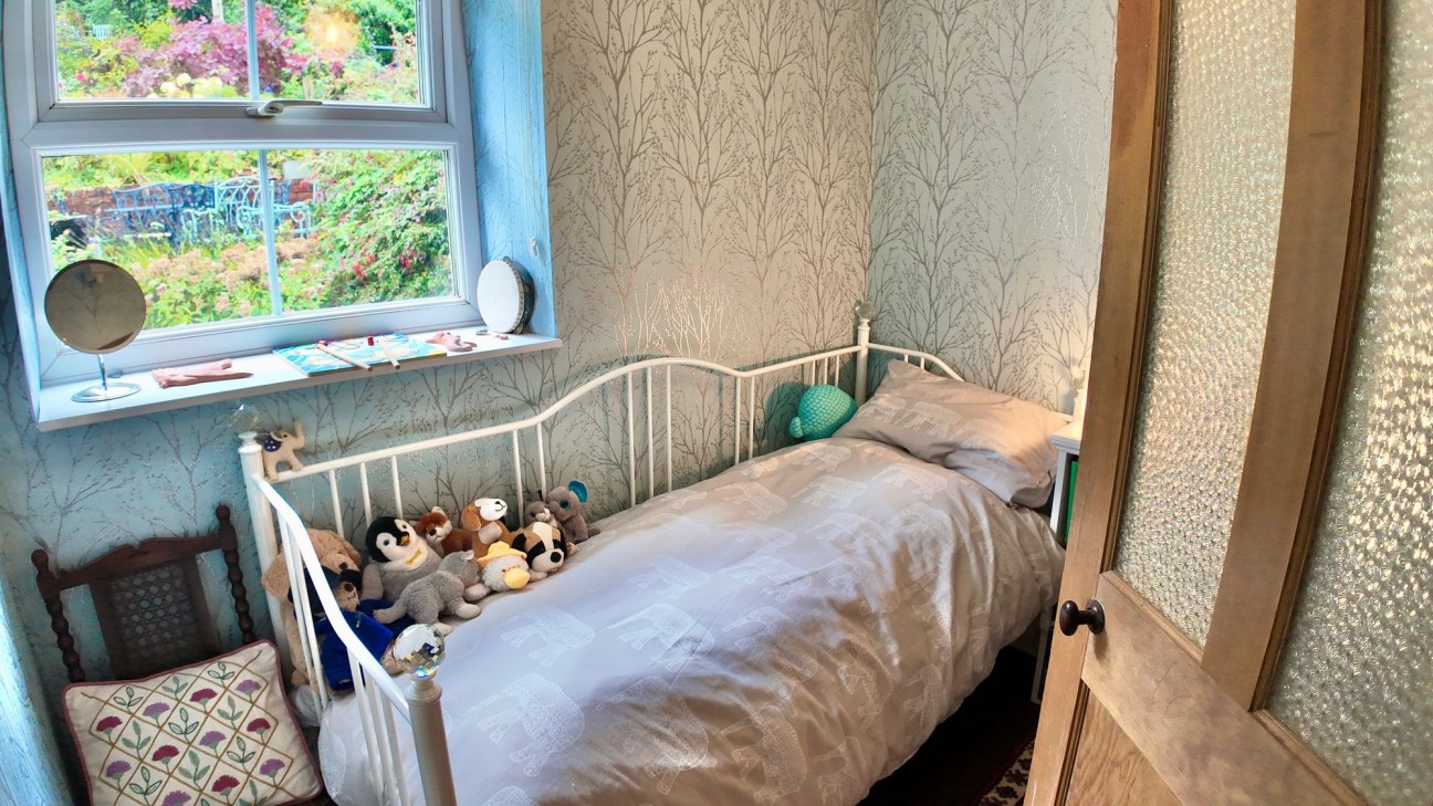 Manor Way, Abersychan, NP4