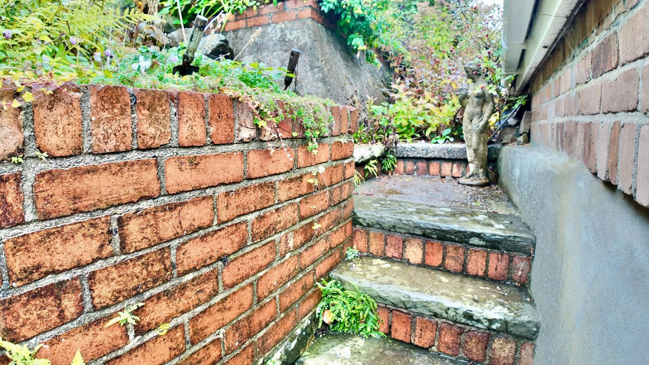 Manor Way, Abersychan, NP4