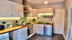 Manor Way, Abersychan, NP4