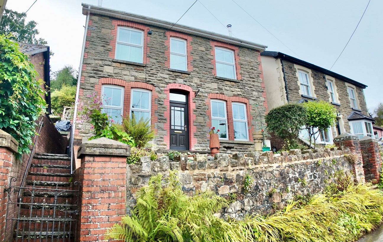 Manor Way, Abersychan, NP4