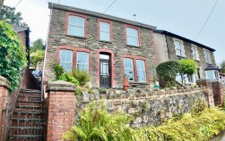 Manor Way, Abersychan, NP4