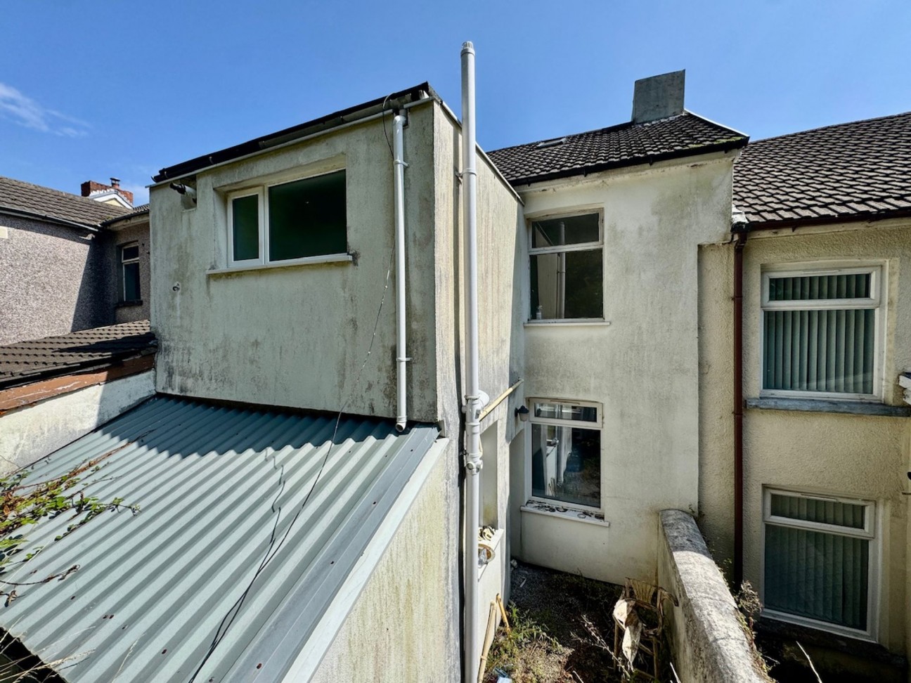 Banalog Terrace, Hollybush, NP12