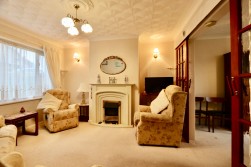 Forest Hill, Pontllanfraith, NP12
