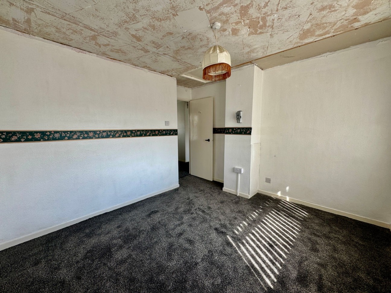 Aster Close, Risca, NP11