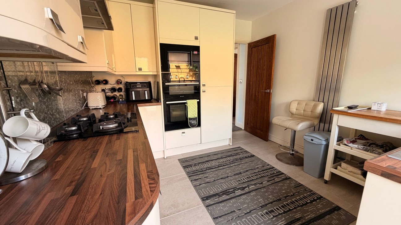 St. Annes Road, Bonnie View, NP12