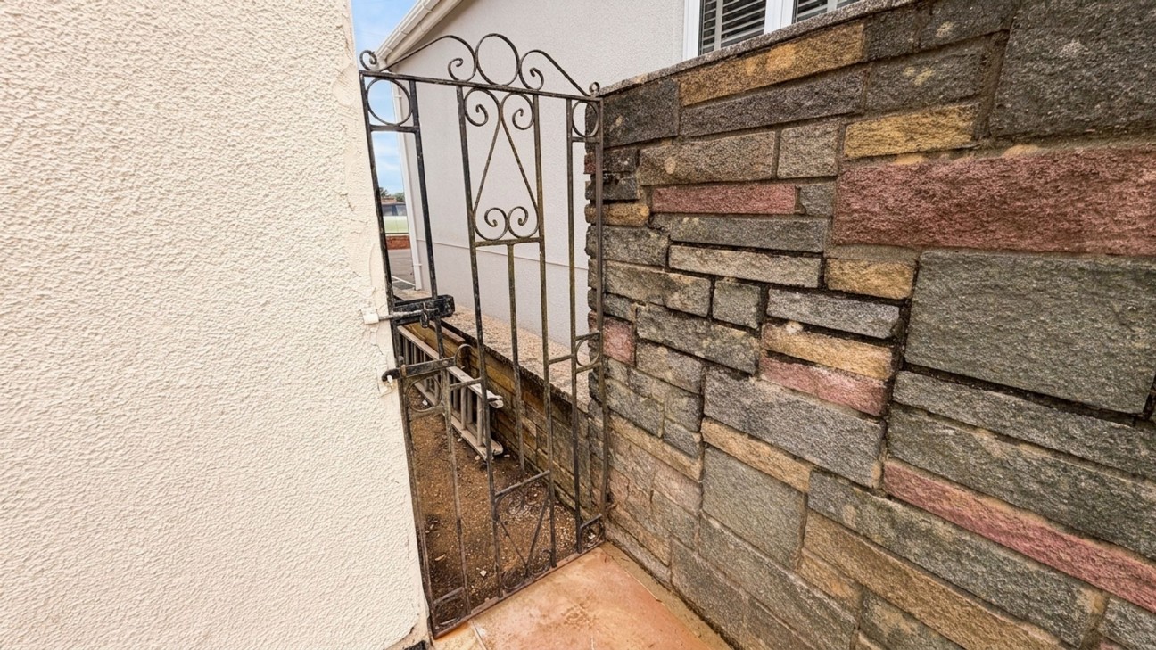 St. Annes Road, Bonnie View, NP12