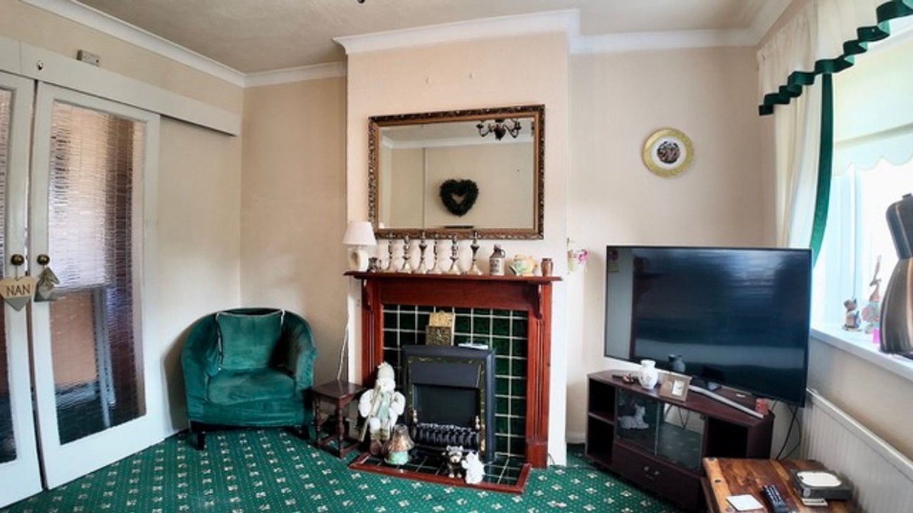 Highmead, Pontllanfraith, NP12