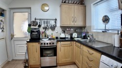 Highmead, Pontllanfraith, NP12