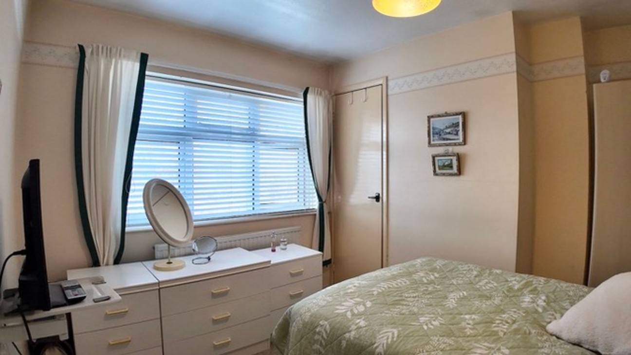 Highmead, Pontllanfraith, NP12