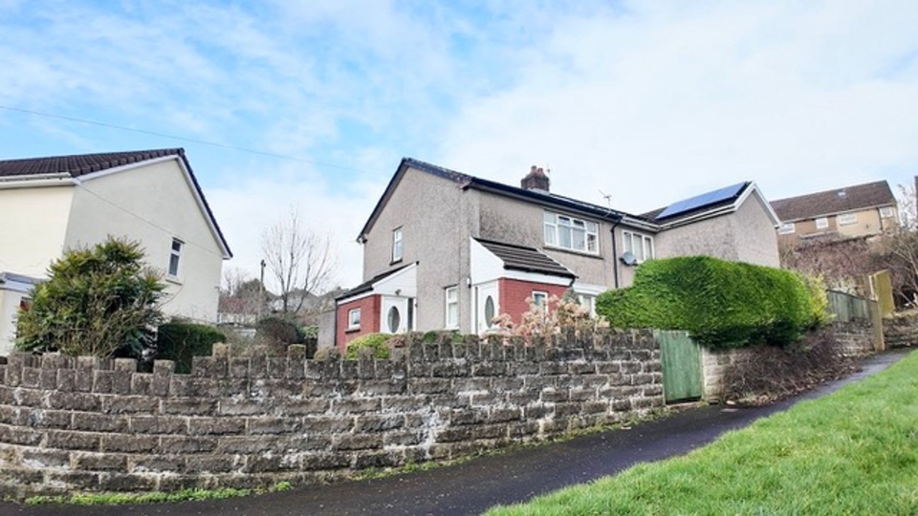 Highmead, Pontllanfraith, NP12