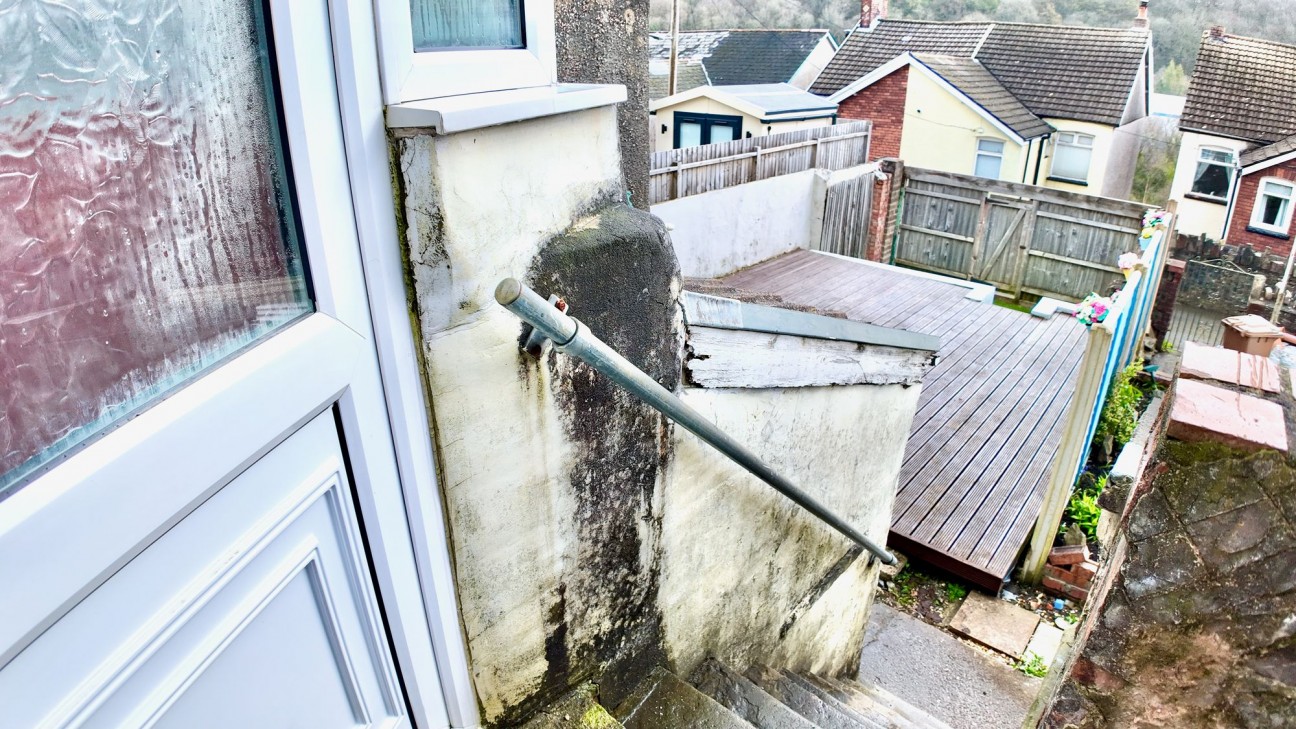 Greenfield, Newbridge, NP11