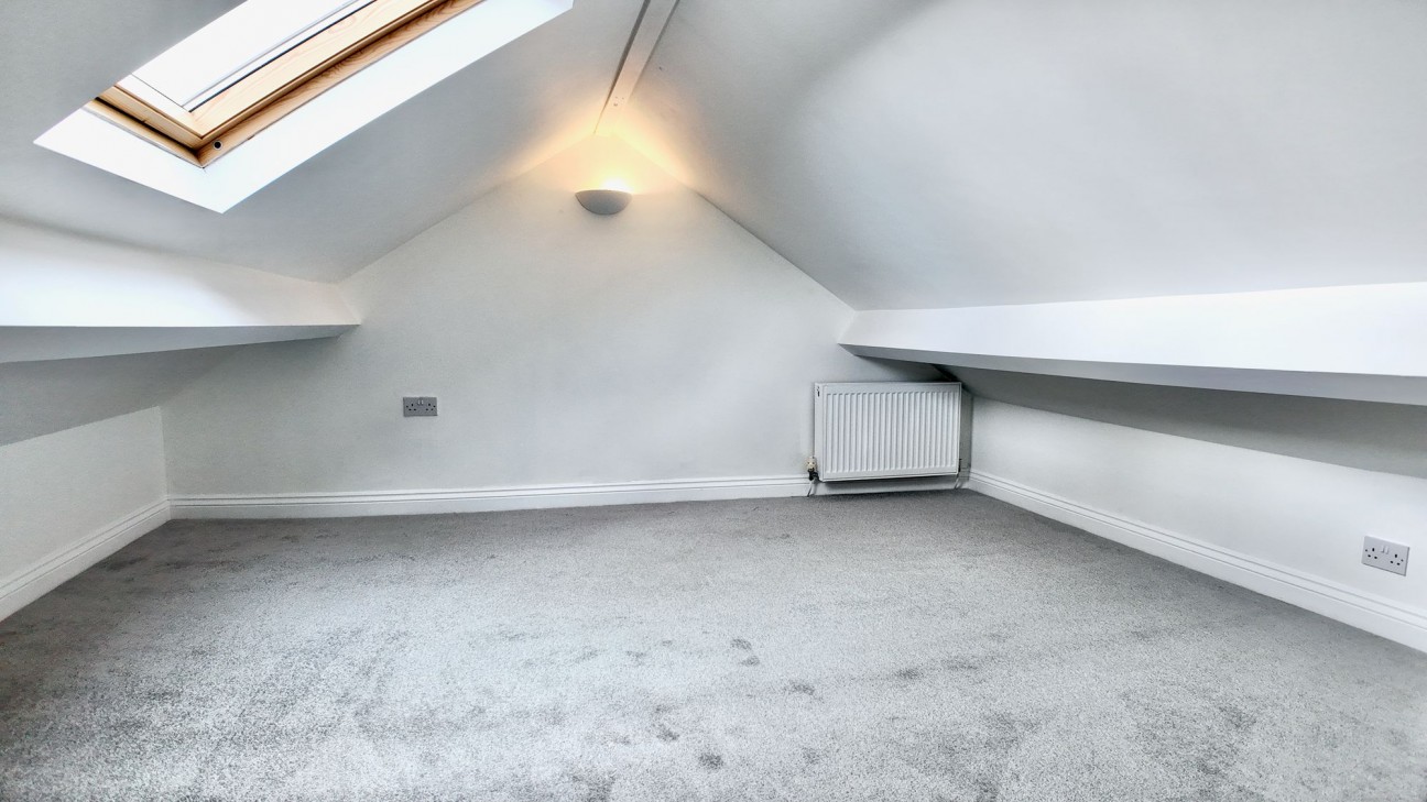 Greenfield, Newbridge, NP11