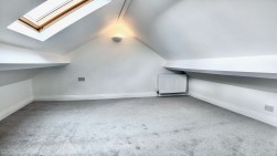 Greenfield, Newbridge, NP11