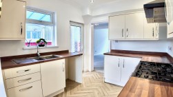 Greenfield, Newbridge, NP11