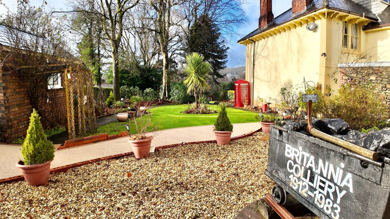 Pengam, Blackwood, NP12