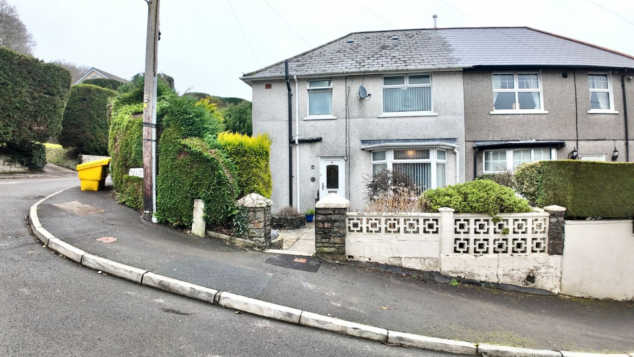 The Avenue, Wyllie, NP12