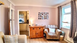 The Avenue, Wyllie, NP12