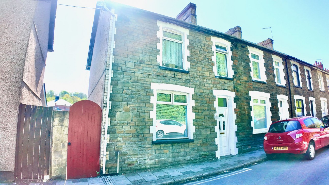 Tynewydd Terrace, Newbridge, NP11