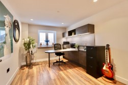 Heol-Y-Bedw-Hirion, Markham, NP12