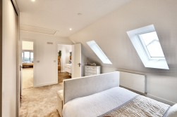 Heol-Y-Bedw-Hirion, Markham, NP12