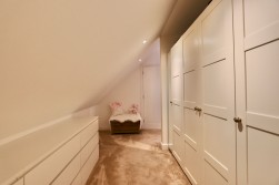 Heol-Y-Bedw-Hirion, Markham, NP12