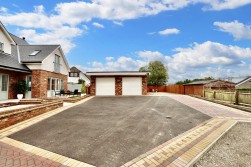 Heol-Y-Bedw-Hirion, Markham, NP12