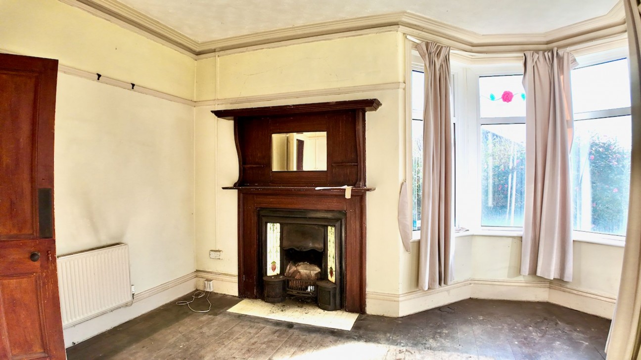 Five Locks Road, Pontnewydd, NP44