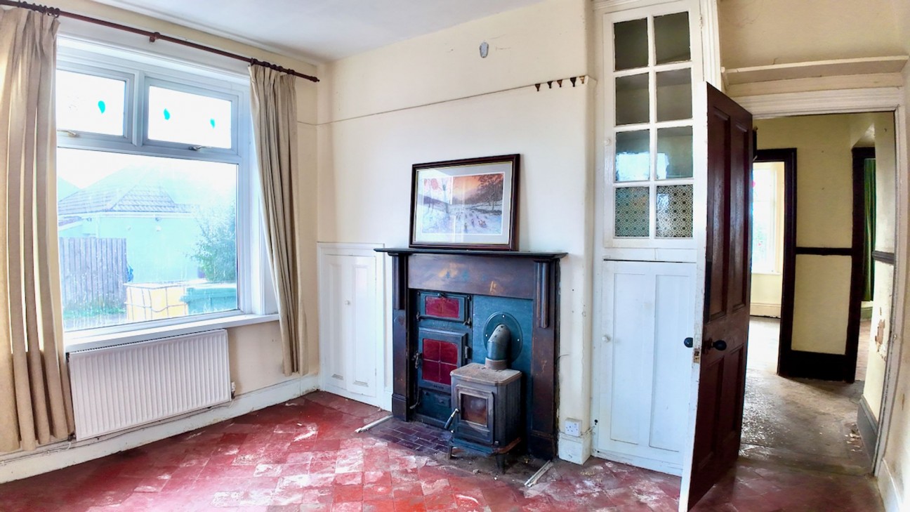 Five Locks Road, Pontnewydd, NP44