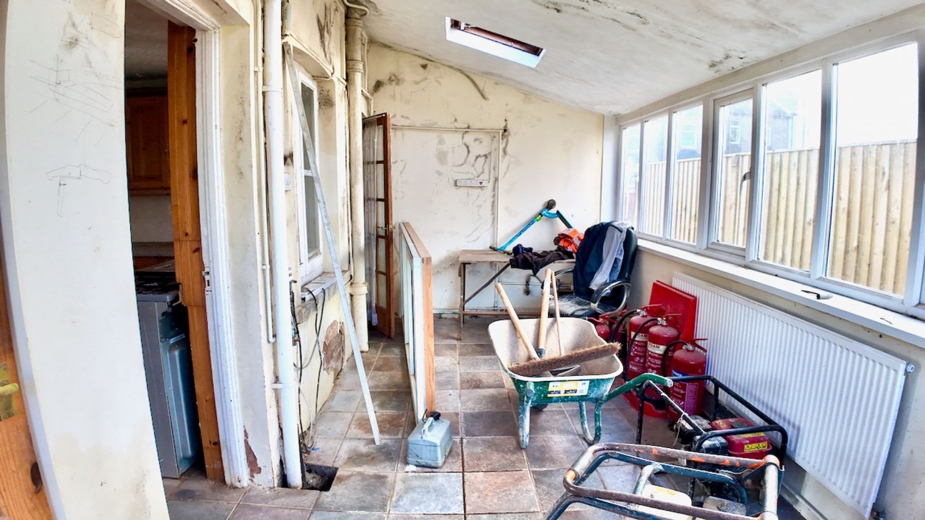 Five Locks Road, Pontnewydd, NP44