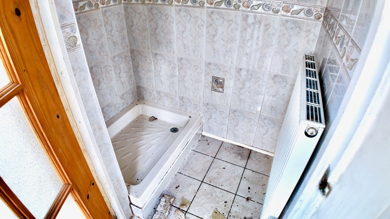 Five Locks Road, Pontnewydd, NP44