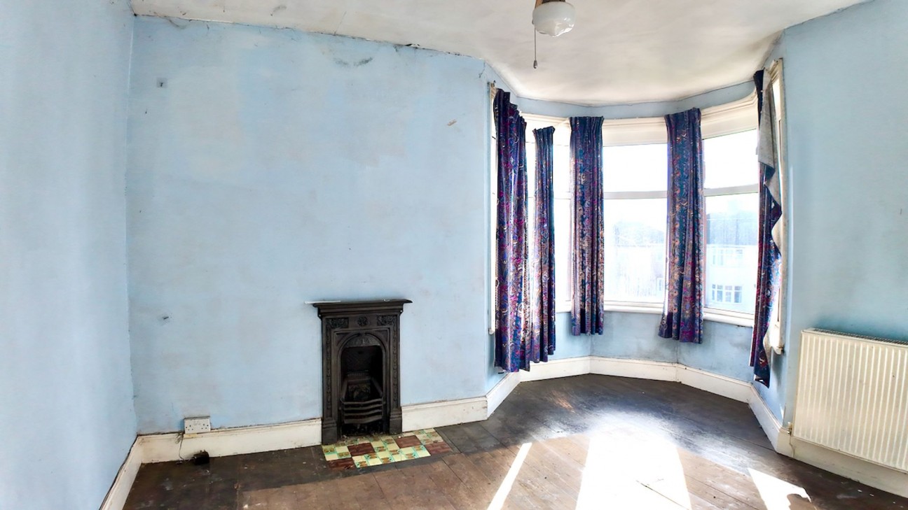 Five Locks Road, Pontnewydd, NP44