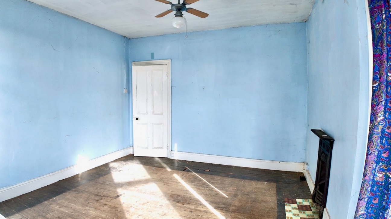 Five Locks Road, Pontnewydd, NP44