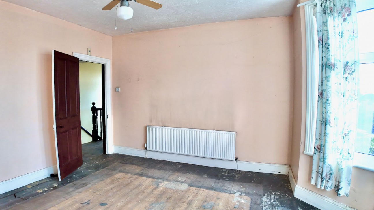 Five Locks Road, Pontnewydd, NP44