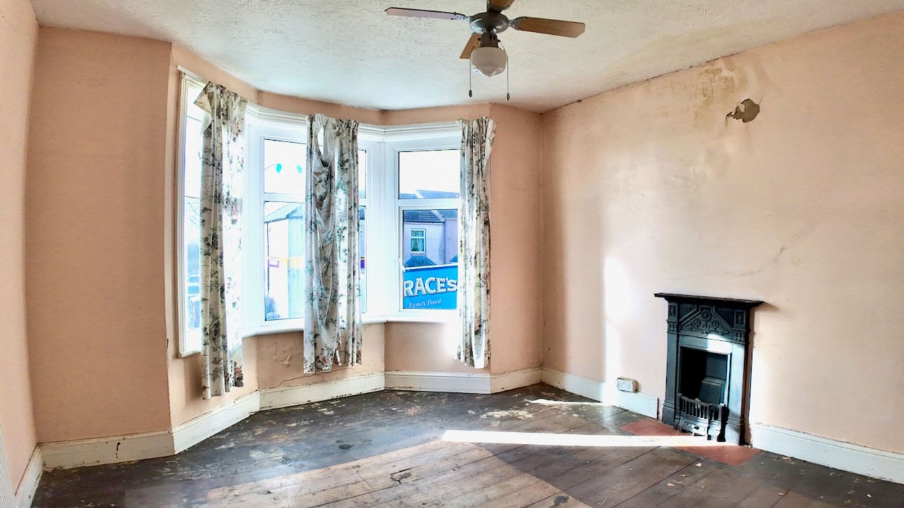 Five Locks Road, Pontnewydd, NP44