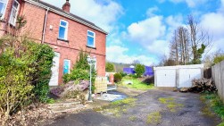 Five Locks Road, Pontnewydd, NP44