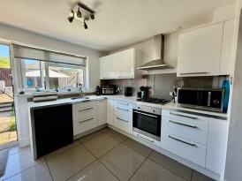 Markham Crescent, Oakdale, NP12