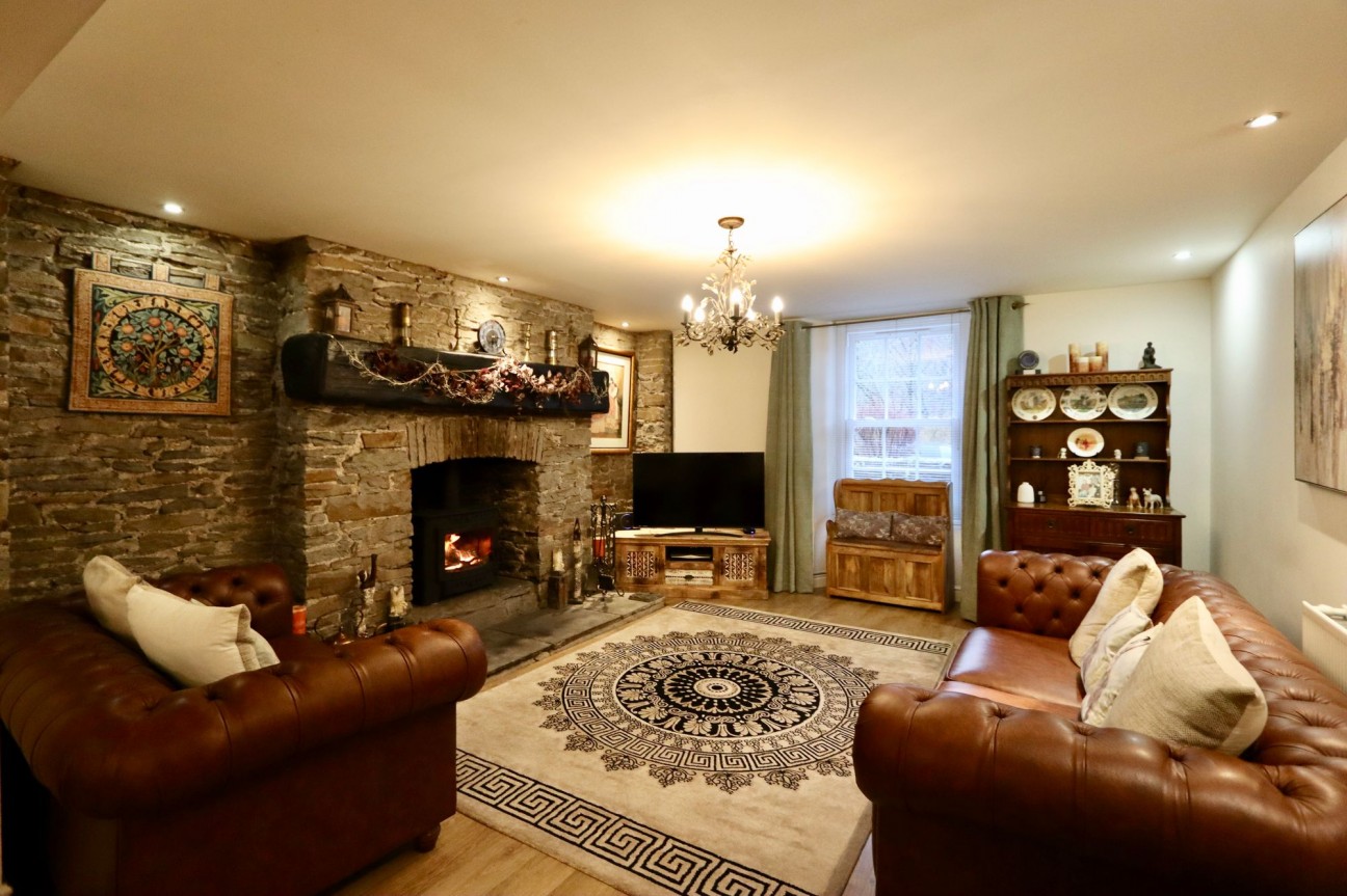 Railway Terrace, Hollybush, NP12