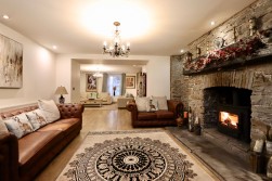 Railway Terrace, Hollybush, NP12