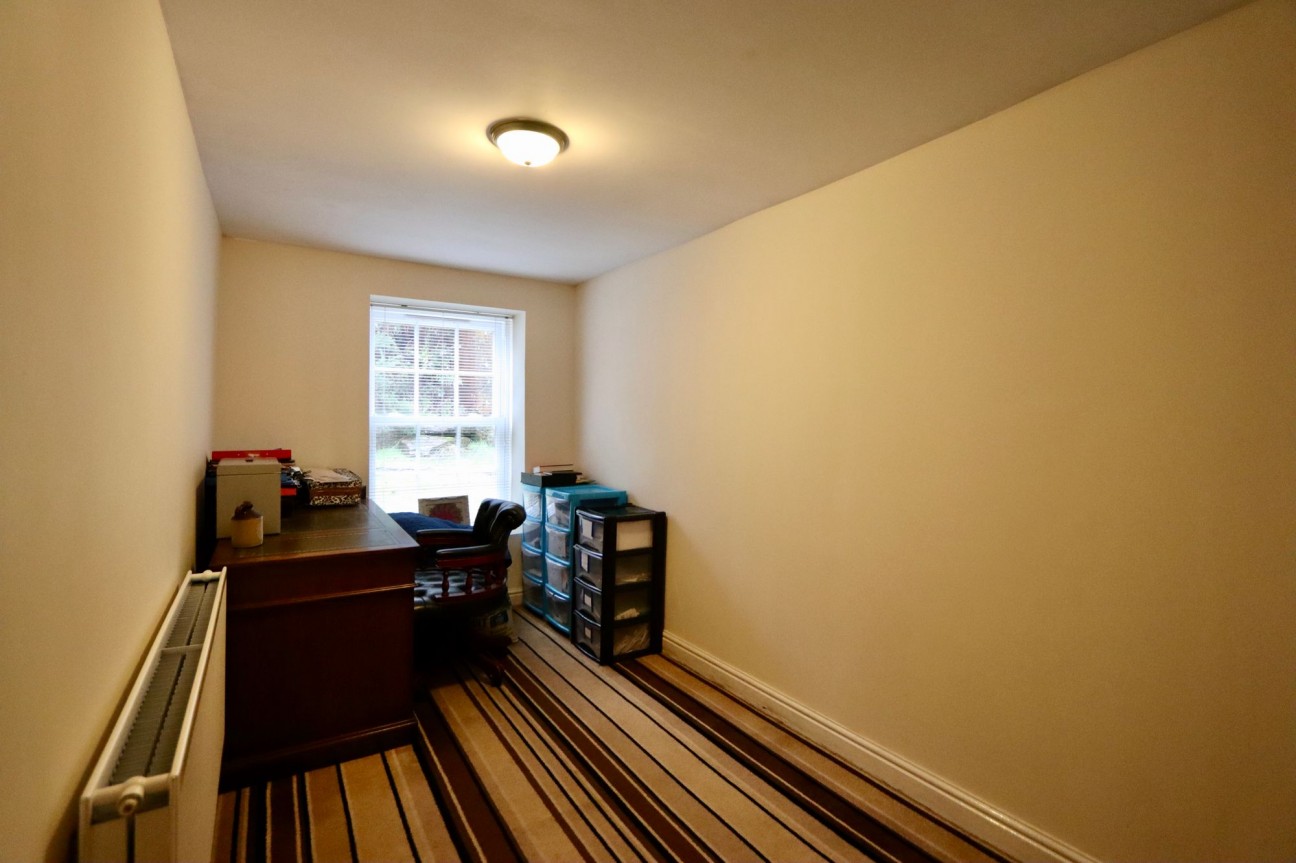 Railway Terrace, Hollybush, NP12