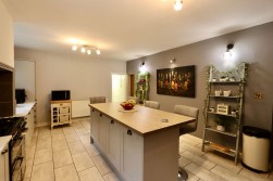 Railway Terrace, Hollybush, NP12