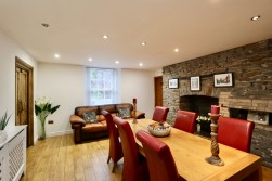 Railway Terrace, Hollybush, NP12